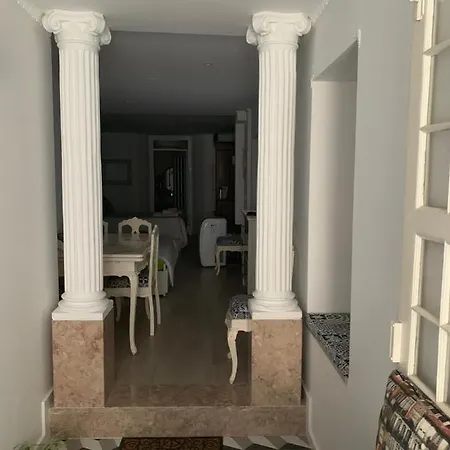 Fernando Lemos Estudio Apartment