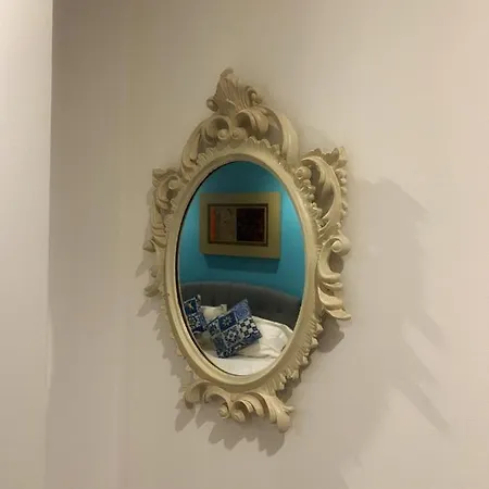 Fernando Lemos Estudio Apartment