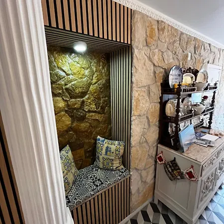 Fernando Lemos Estudio Apartment